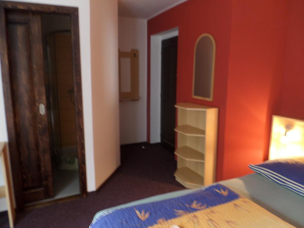 Penzion V Budech Křivoklát Ruang foto